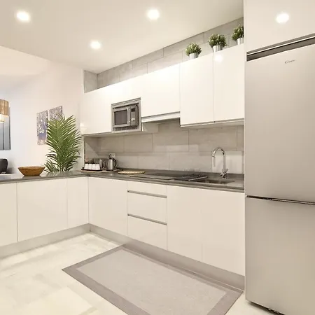 Maclea Apartment *