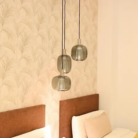 Maclea Apartment