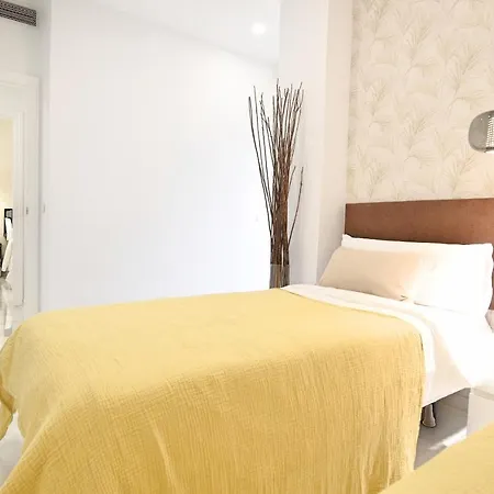Maclea Apartment *