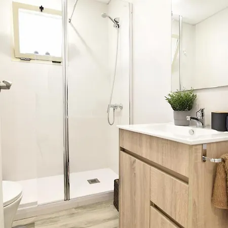 Maclea Apartment